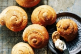 Vegane Dinkel-Roggen-Spiralen