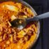 Gebratene Salatherzen auf pfeffrigem Erdbeer-Chutney