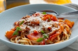 Hackfleischpfanne mit Möhren und Tomaten