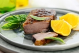 Gebratene Entenbrust mit Salbei und Orangen