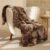 BEDSURE Cuddly Fluffy Blanket, Brown Blanket, Sofa, Warm Sherpa Sofa, Throw Blanket, Thick Sofa Blanket, Couch Blanket, Fluffy Blanket for Couch, 150 x 200 cm