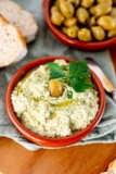Grüner Olivendip mit Feta